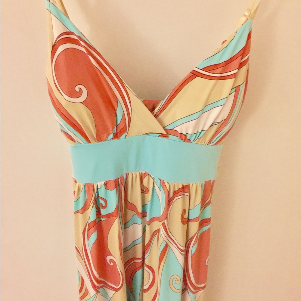 Beautiful Patterned Maxi Dress - Picture 3 of 6